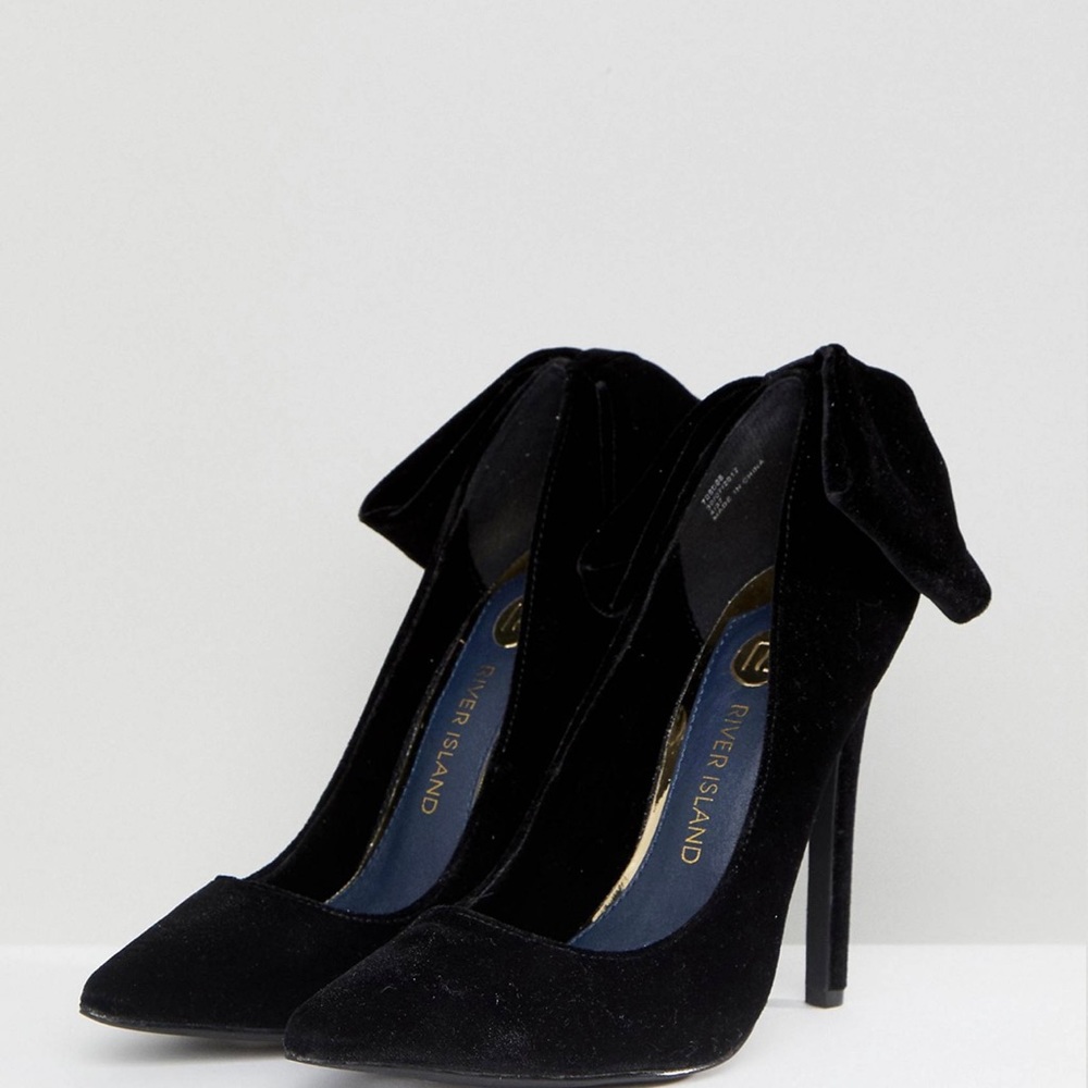 River Island- Black Velvet High Heels